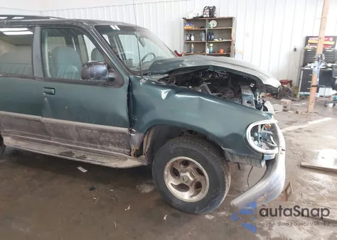 1997 Mercury Mountaineer из США, поврежденный, VIN 4M2DU55P3VUJ33077